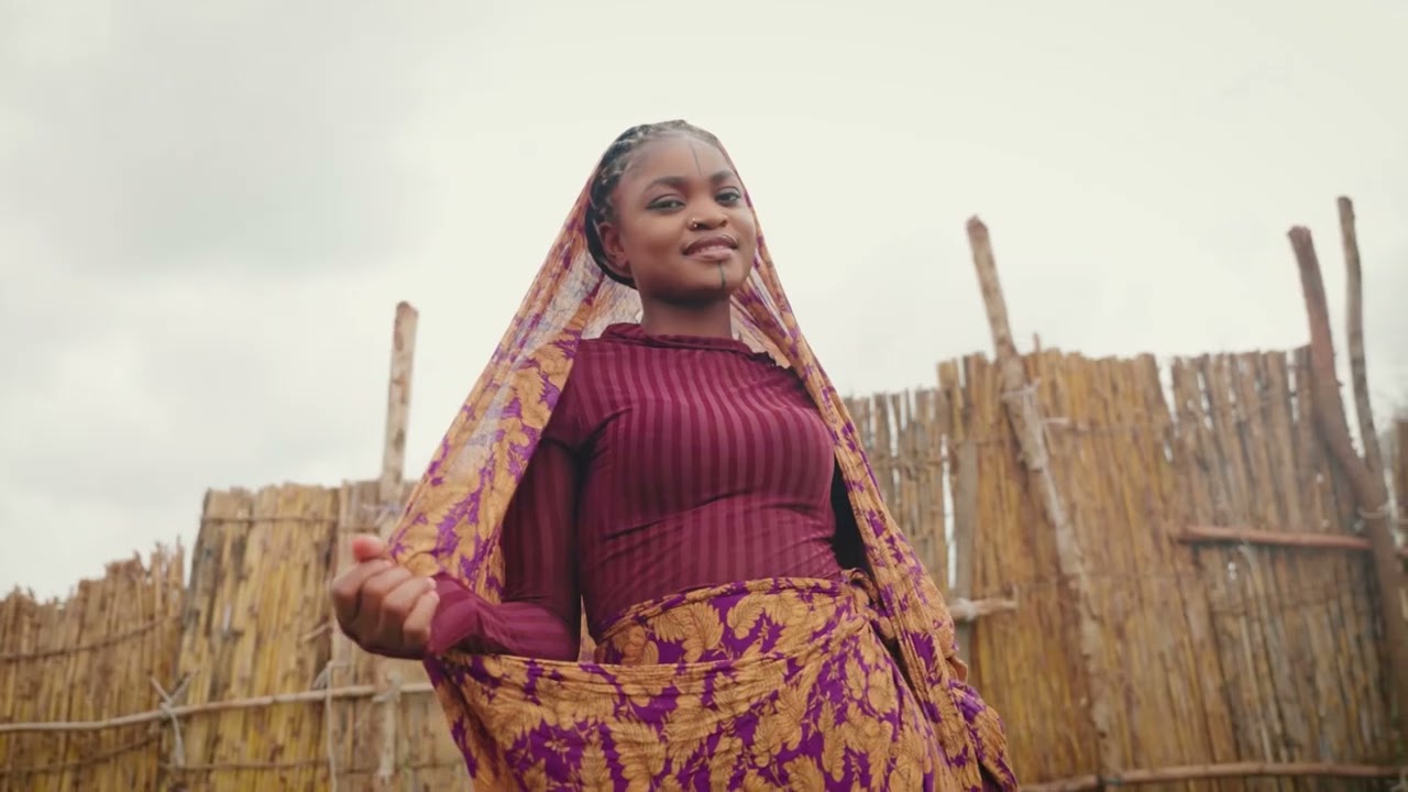 HMD_X_ANILOV_ALBARKA_(clip Officiel
