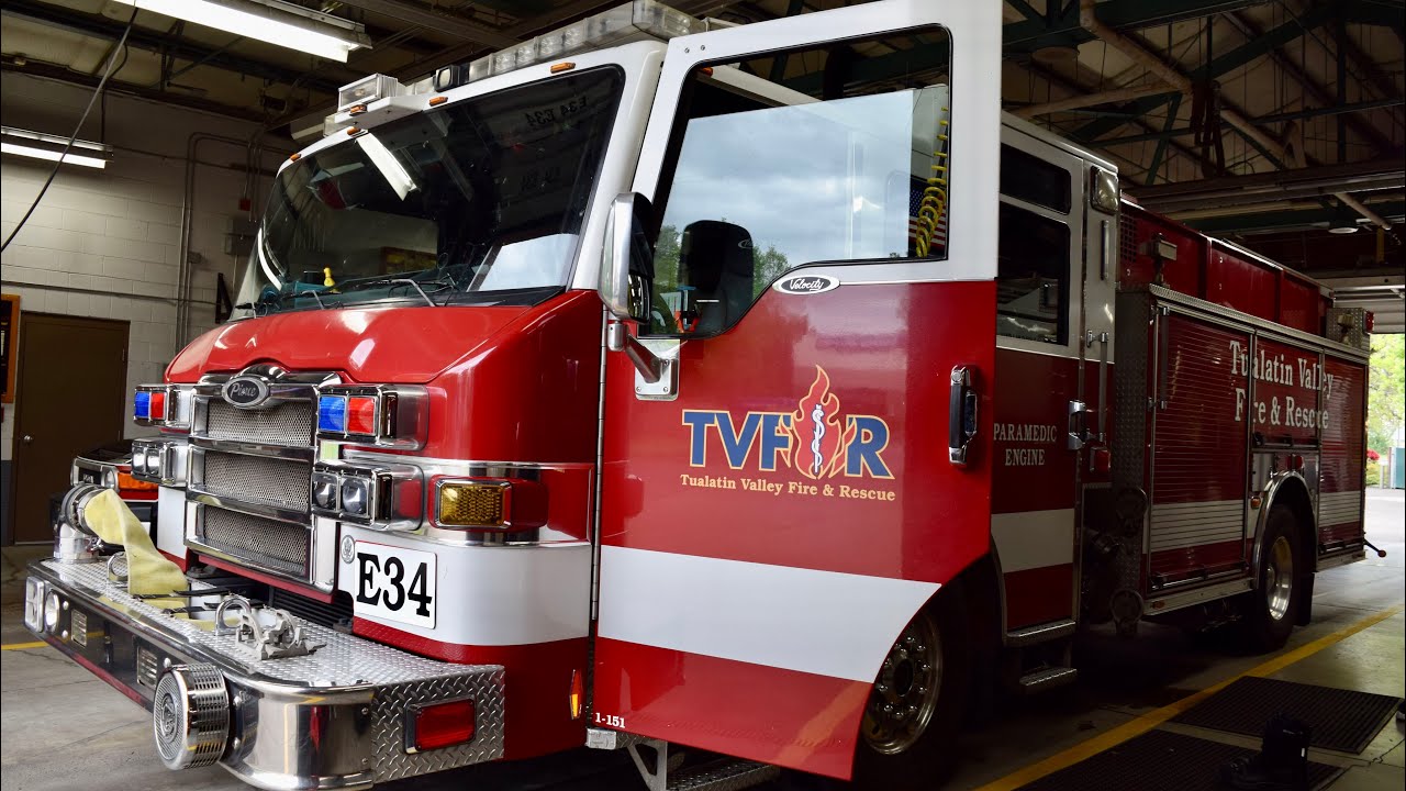 Tualatin Valley Fire & Rescue Engine 34. 