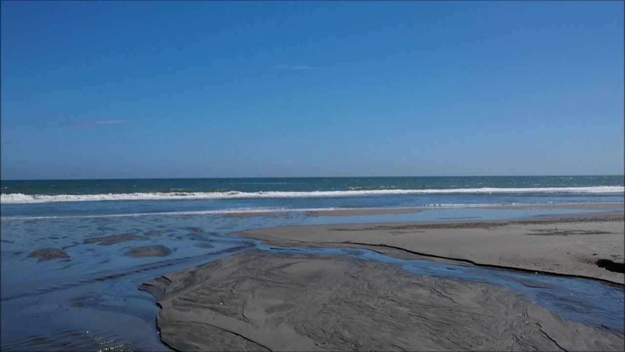 A Beautiful Day At The Beach - Toyohashi, Japan