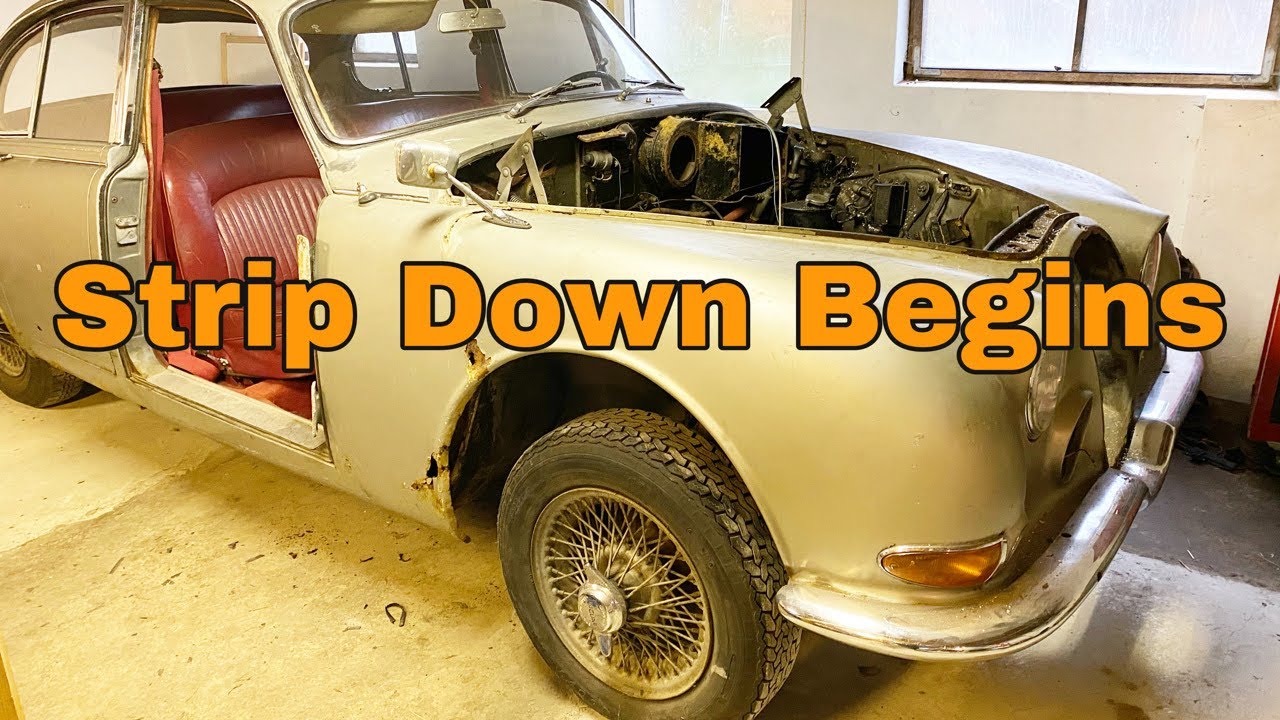 The Complete Disassembly Starts - Classic Jaguar Full Restoration Project