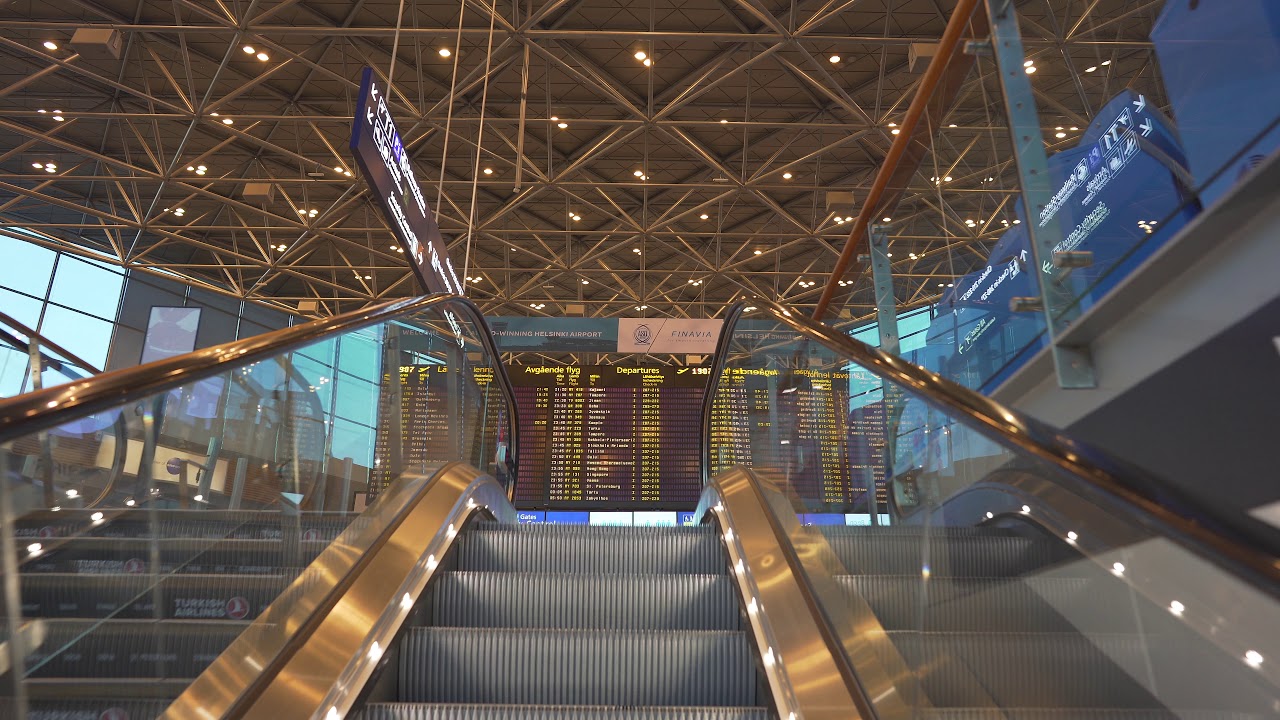 Finland, Helsinki Airport, 5X escalator, 1X elevator