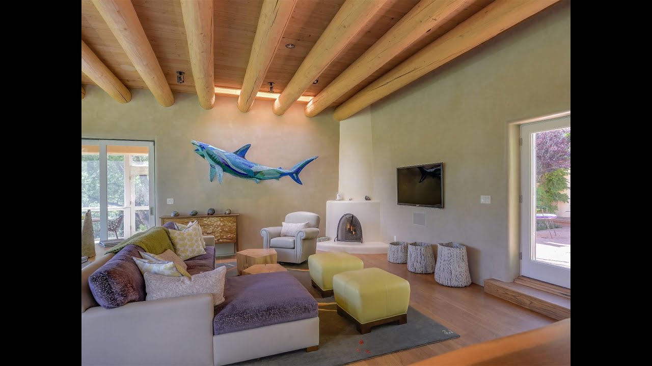 Peaceful Hacienda-Styled Home in Santa Fe, New Mexico
