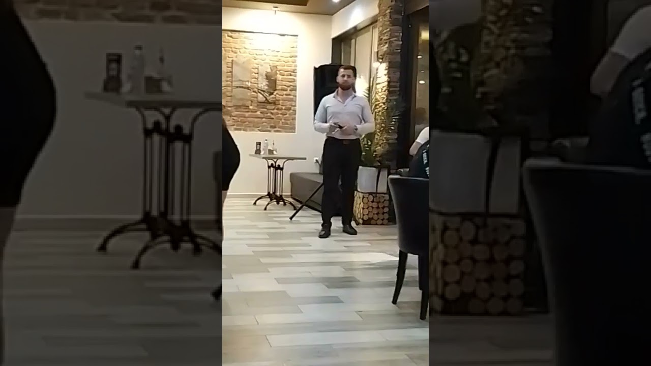 Дени и Боби в Баните Аман си рекох майчинко,от сая чепкън девойка...