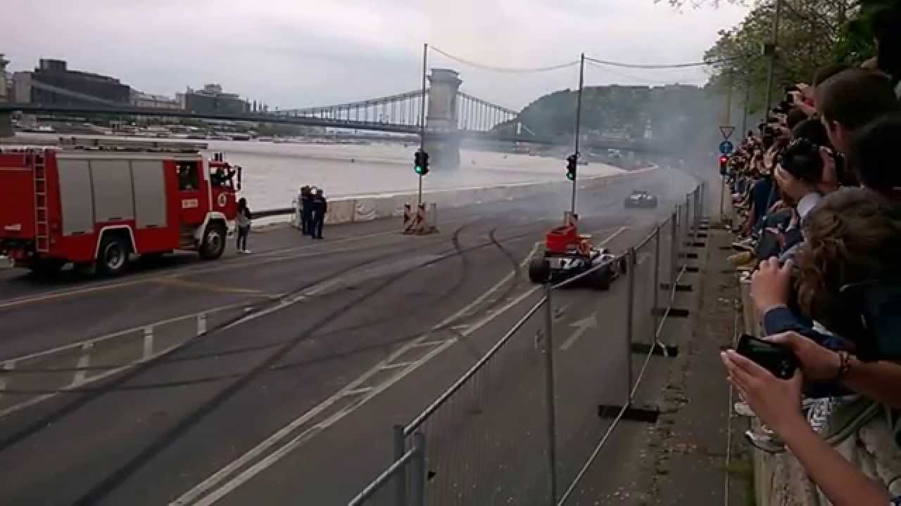 2015 Nagy Futam Daniil Kvyat and David Couldhard in F1 Red Bull RB7 and Nascar drift