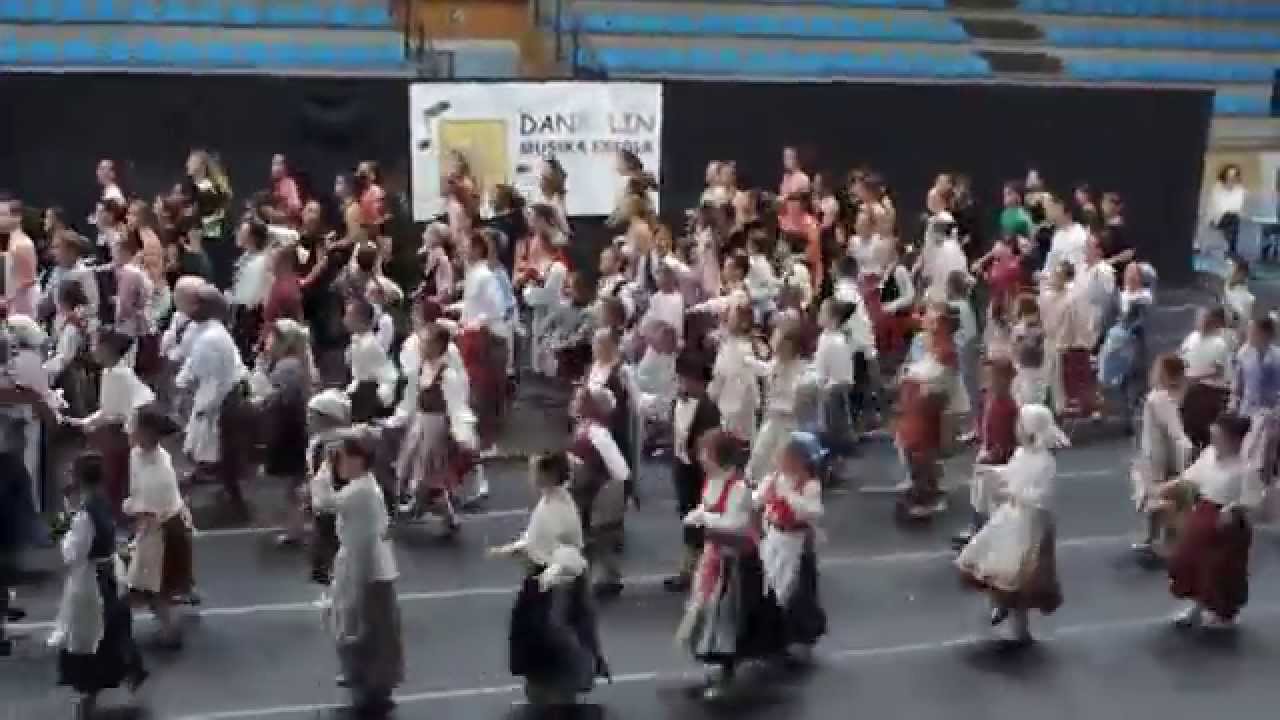Musika Eskola Orio 2014; Pharrell Williams, Happy