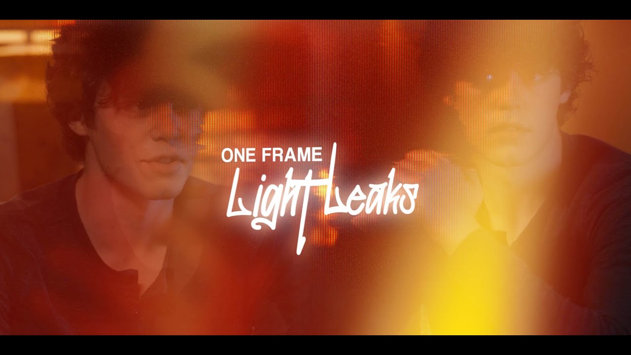 One Frame Light Leaks Effect - After Effects Tutorial