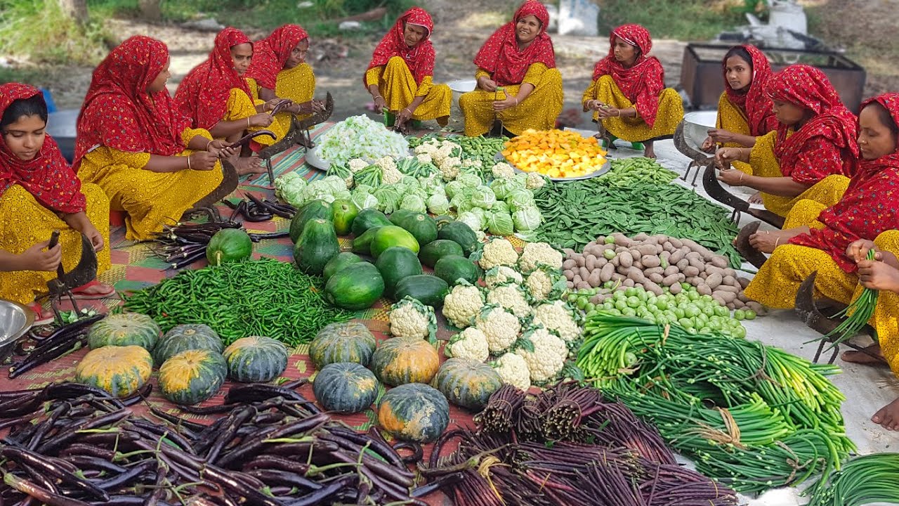 King Curry Recipe of Winter Veg - 100 KG Vegetable Gravy Cooking in Village - Tasty Food for Vegan