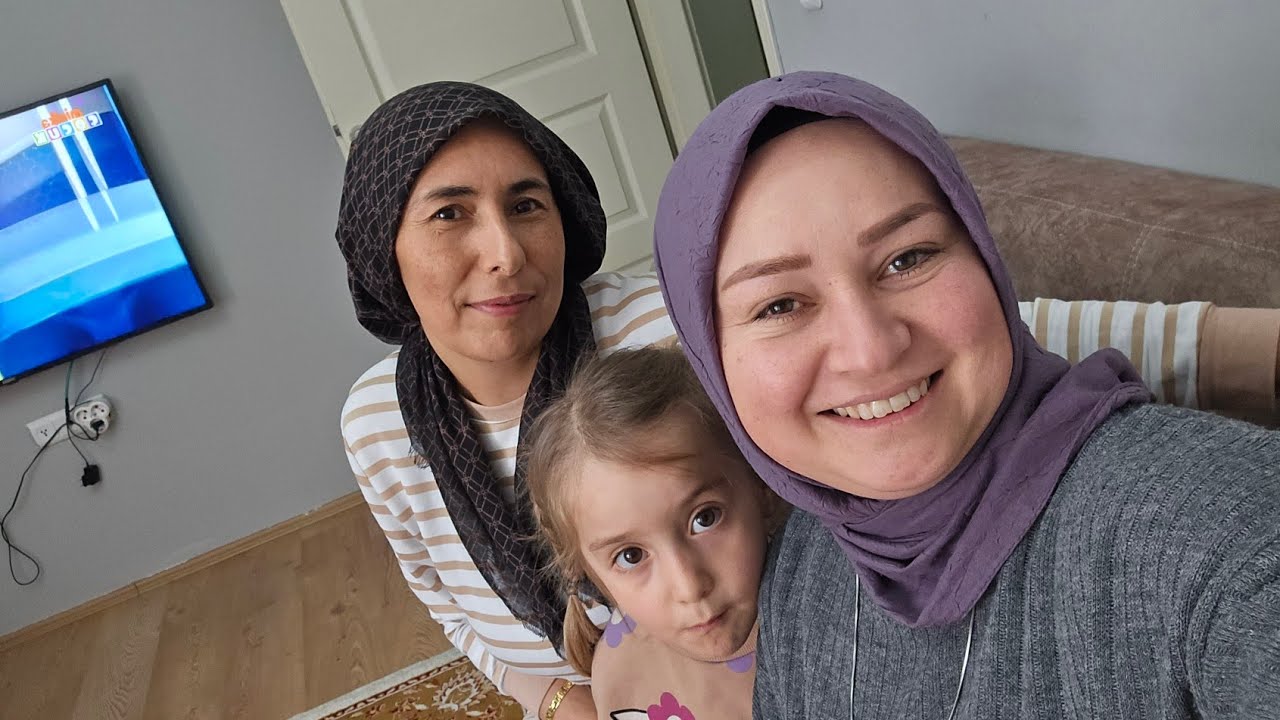 ARKADAŞIMDAN HEDİYE❓️ÇEŞİT ÇEŞİT İKRAMLIKLAR✅️NELER YAPMIŞ❓️İZDİHAM VARDI RESMEN✅️YUMURTA KAPAMA