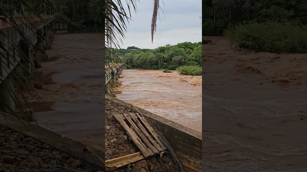 Rio Erexim Transbordando