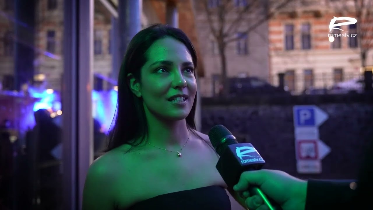 Zea pro ROMEA TV po koncertu v Praze: Oslavy Mezinárodního dne Romů mě dojímají. Jsem hrdá Romka