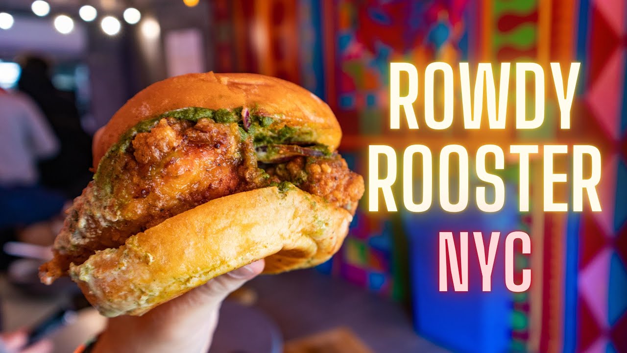 В ресторане Rowdy Rooster в Нью-Йорке. Потрясающая индийская жареная курица.