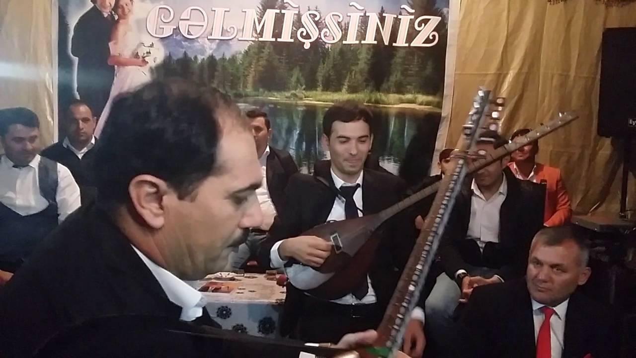 Asiq Ezizin  oz toyundan.