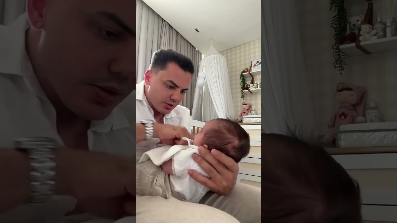 Hora da mamadeira dos gêmeos Benício e Lívia 
