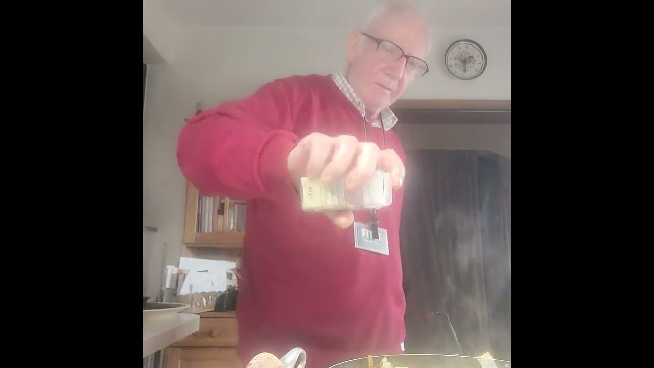 Bonner Koryphäe  632  Mark Horn  Beim Kochen 2  Kartoffeln,Spinat und Spiegeleier    2025
