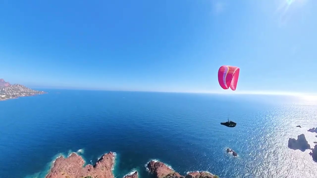 Le Dramond. Parapente. Soaring