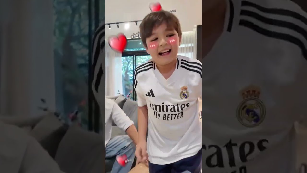 Mini Vlog Kakak Elbarack Dapet Surprise Komputer Baru Dari Papa Vincent🤍