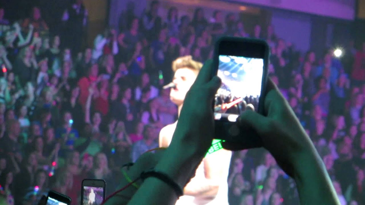 Justin Bieber - Beauty and a Beat - Birmingham, AL