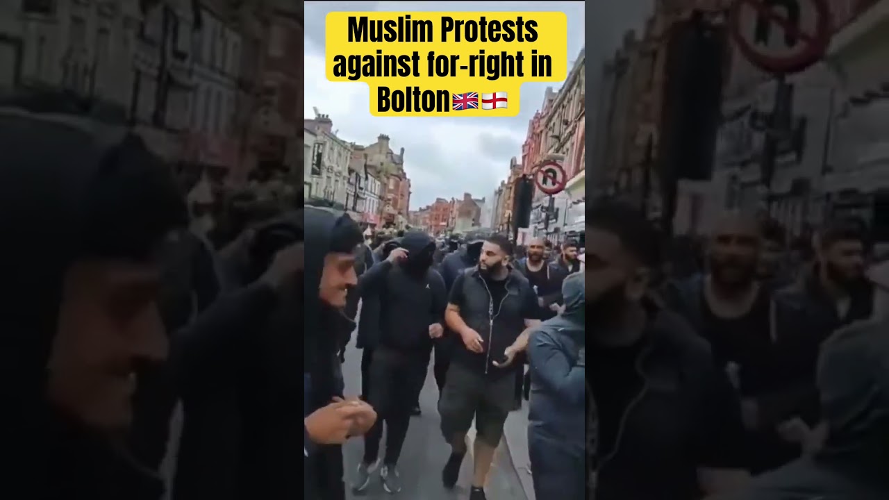 Muslim on the street protesting against for-right movement in Bolton/ UK #shorts #uk