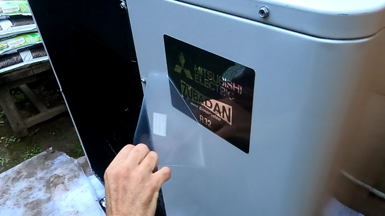 On installe une pompe à chaleur ZUBADAN 14kW, avec un ballon d'eau chaude de 300 litres !