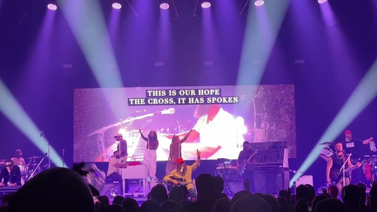 Crowder “God really loves us” in Fishers, Indiana on October 16, 2025