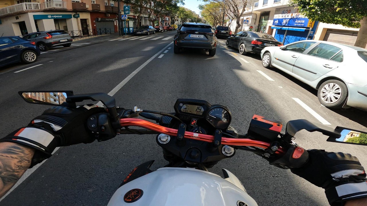 LET´S GO TO THE BARBER / YAMAHA XJ6+QUICKSHIFTER (WITHOUT DBKILLER)【POV 4K】