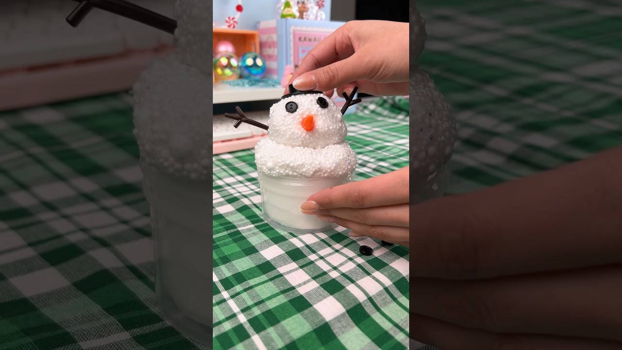 Snowman Building with Floam Slime! ⛄️ #diycrafts #shorts