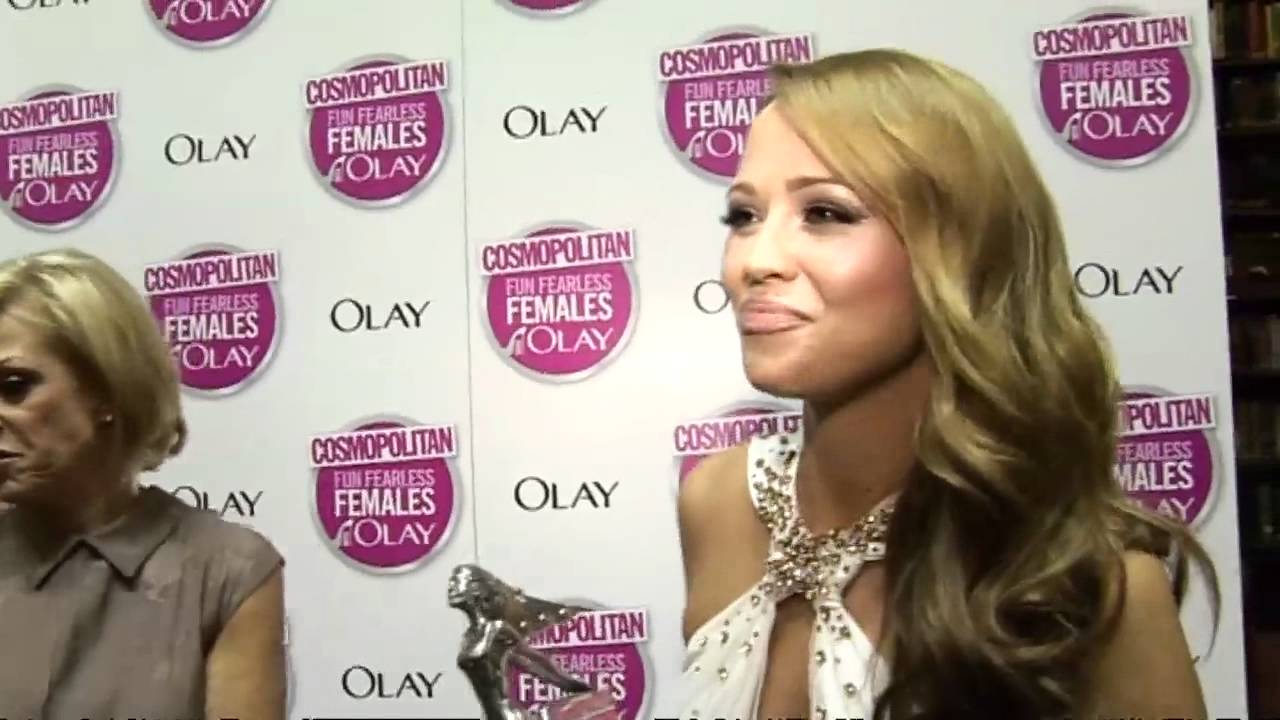 Kimberley Walsh defends pal Cheryl Cole