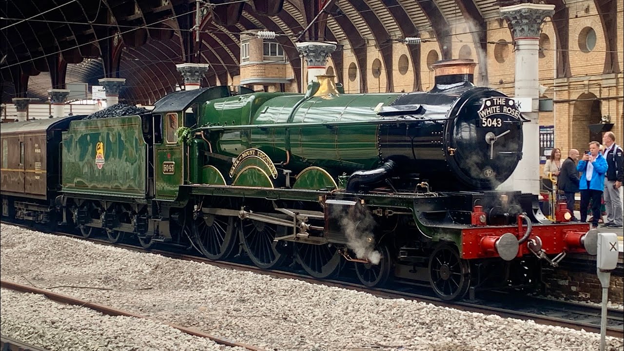 GWR 5043 Earl Of Mount Edgecumbe storms out of York with The White Rose + The NRM - 19/7/25