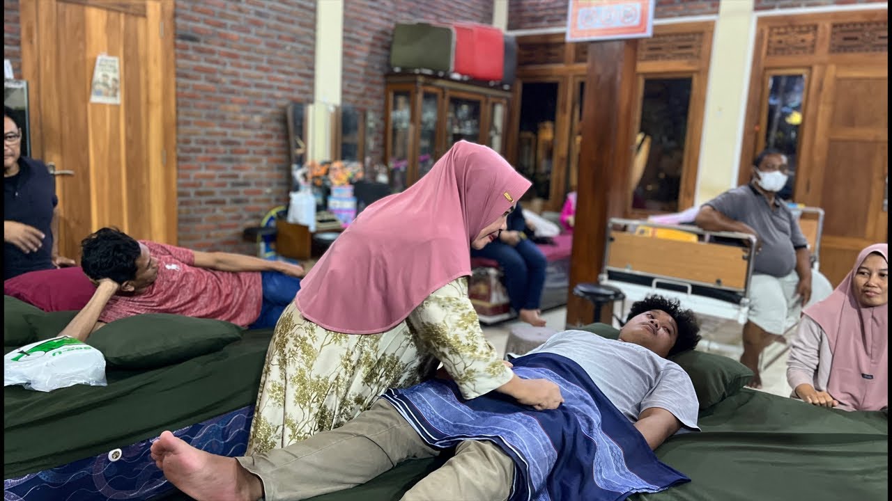 Ningsih Tinampi sedang live sekarang!