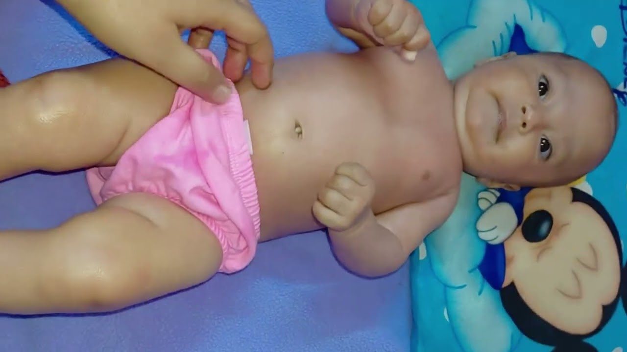 Ayat’s first oil massage at her grandmother’s house | get ready with my 2 months baby at dadi ghar