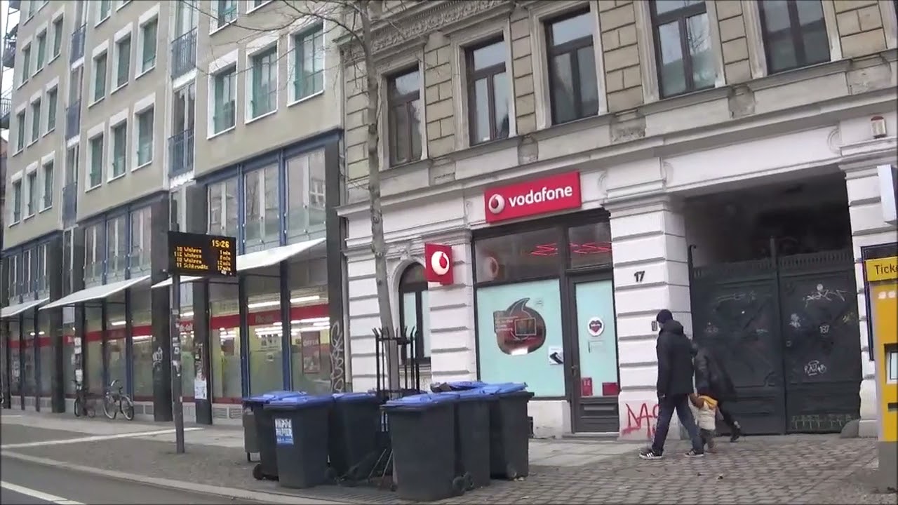 mit Tram (Linien 10 oder 11) - von Connewitz (Leipzig-S&uuml;d) bis zum Zentrum