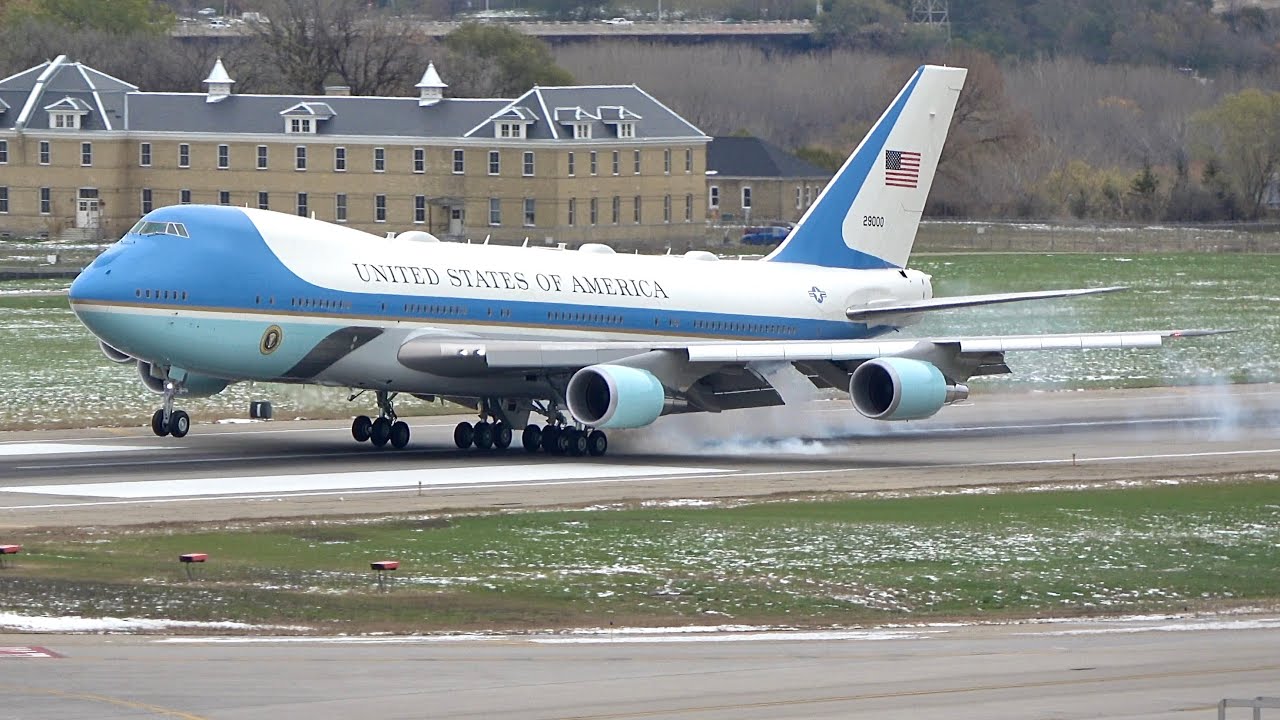 Air Force One Boeing VC-25A Landing + MARINE ONE & OSPREY Formation Departure at MSP