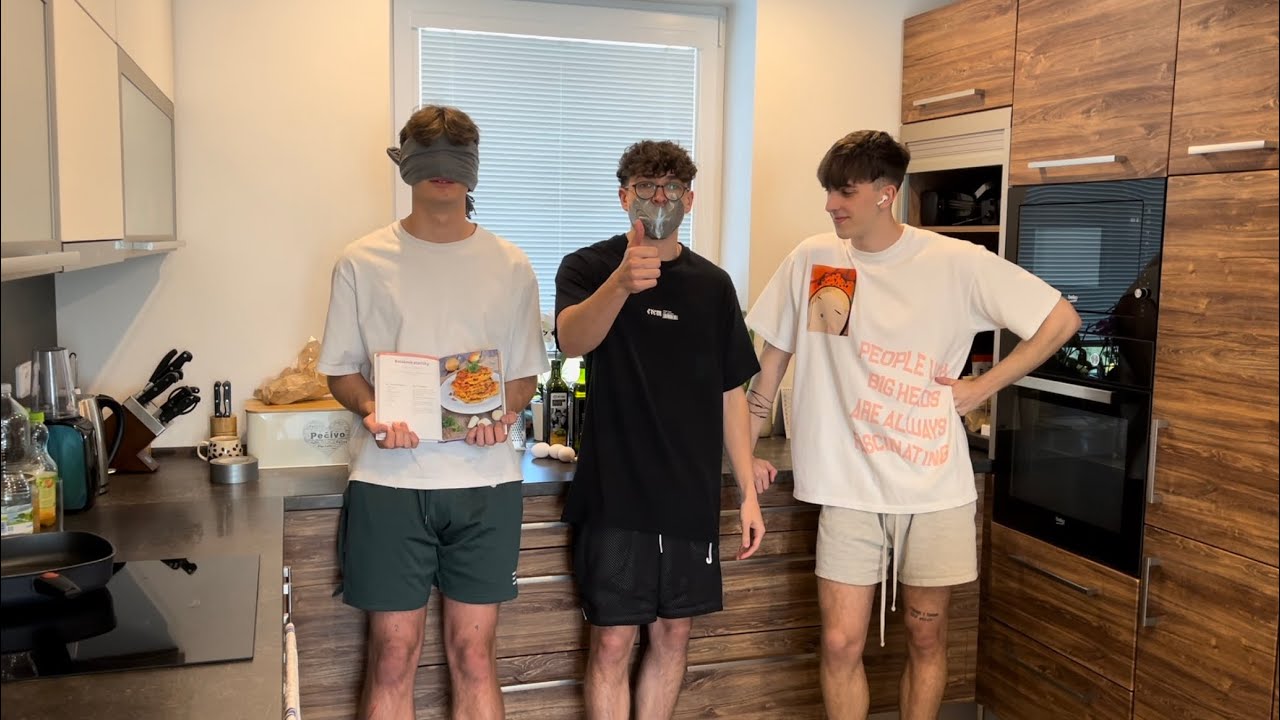 HLUCH&Yacute;, SLEP&Yacute; a NĚM&Yacute; dělaj&iacute; brambor&aacute;ky *CHALLENGE*