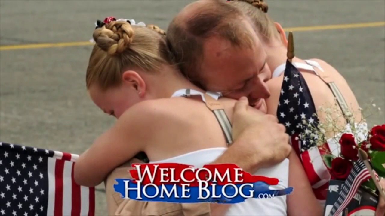 Country Star Toby Keith Surprises Woman with Her Military Husband Home from Afghanistan