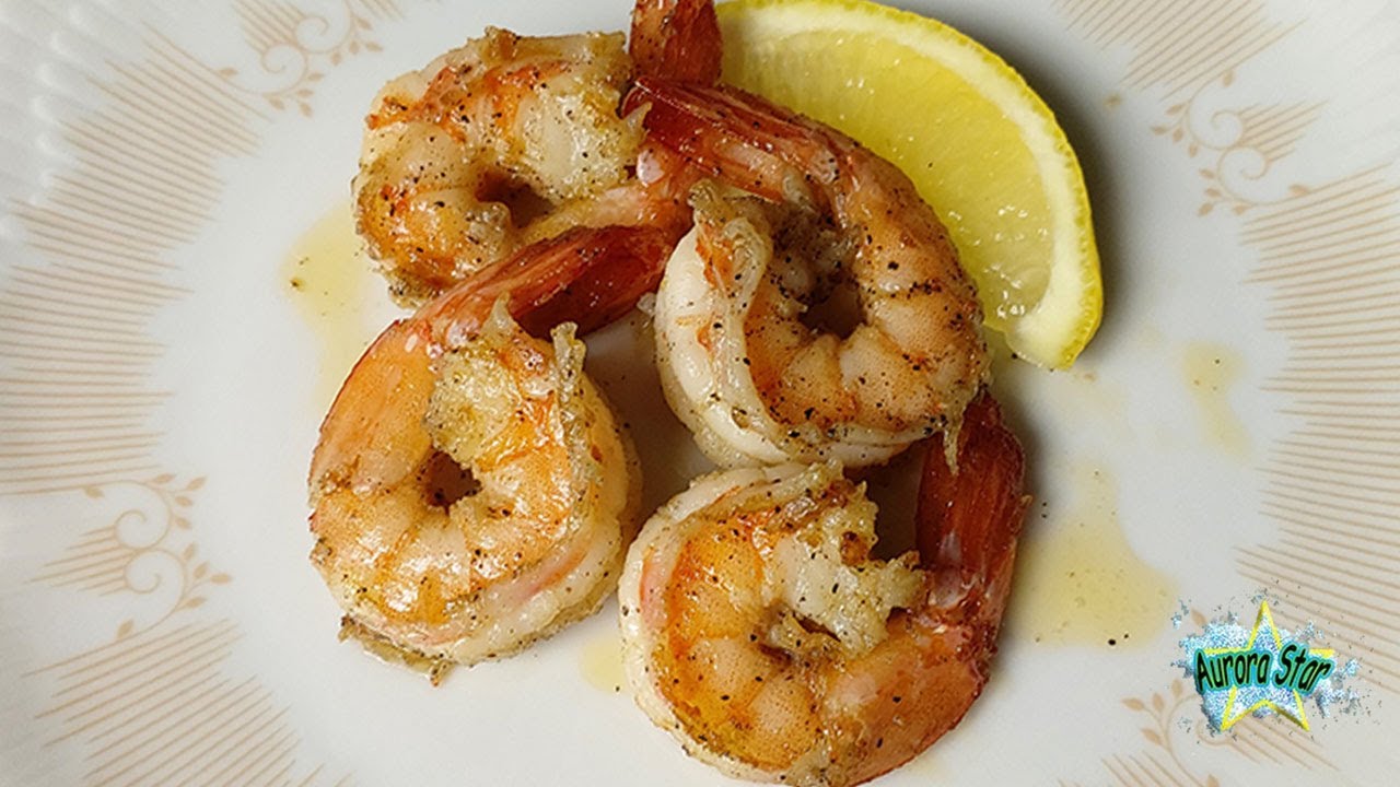 Mazzancolle sale e pepe al vino bianco in padella