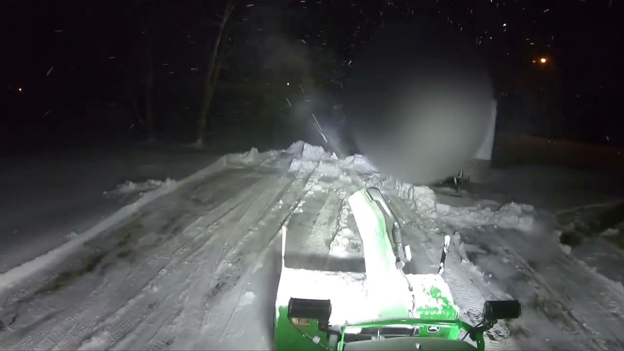 How HARD can we push JD Heavy Duty Snowblower on a 1025R?