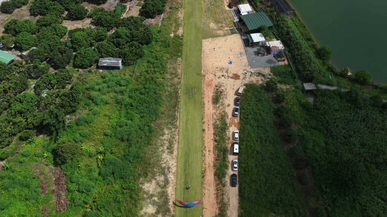future paragliding: Another view to watch the SkyTowinging process
