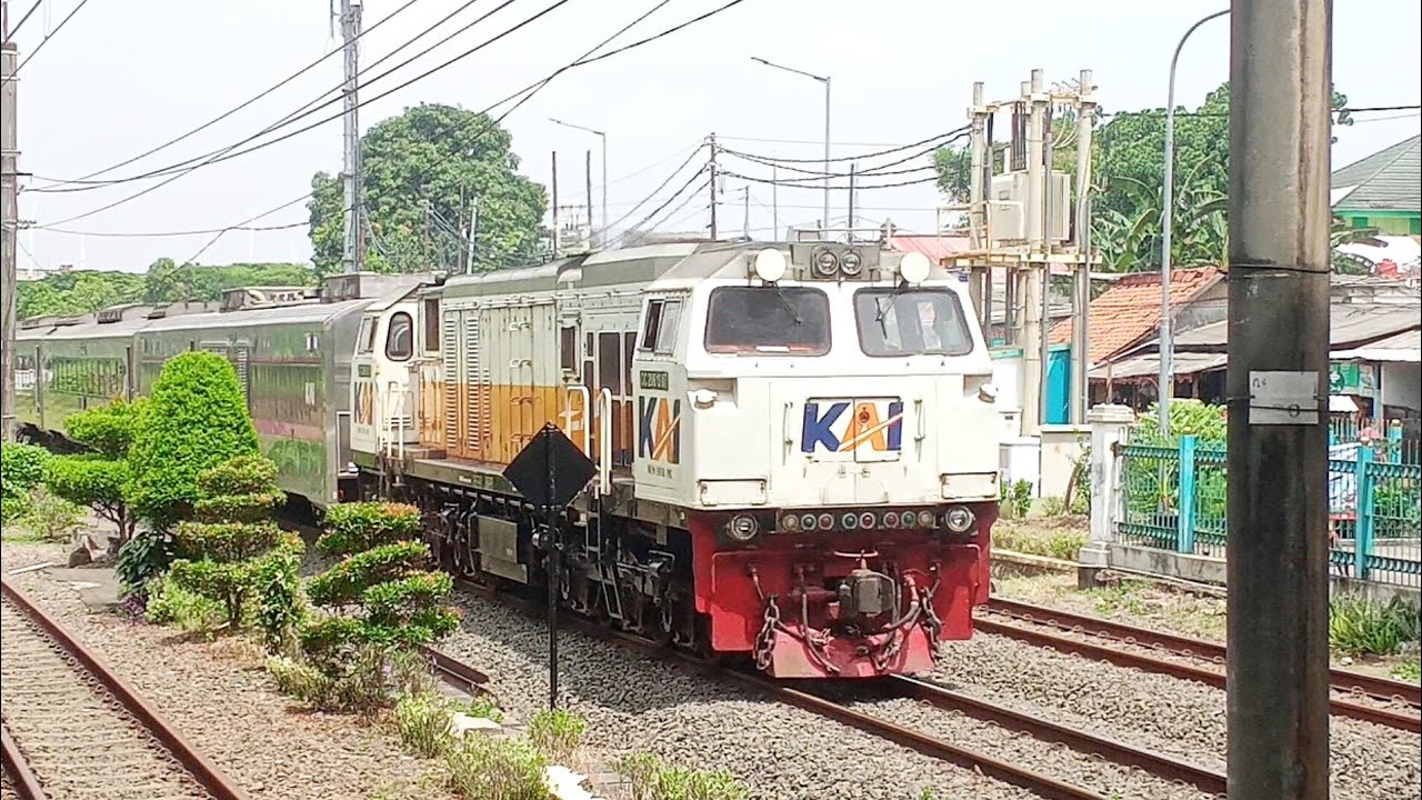 JALUR KHUSUS KERETA NGEBUT ‼️ KOMPILASI KERETA API SUPER NGEBUT STASIUN CAKUNG