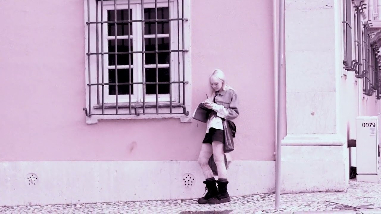 뷰 (view) - 우산 (Official Visualizer)