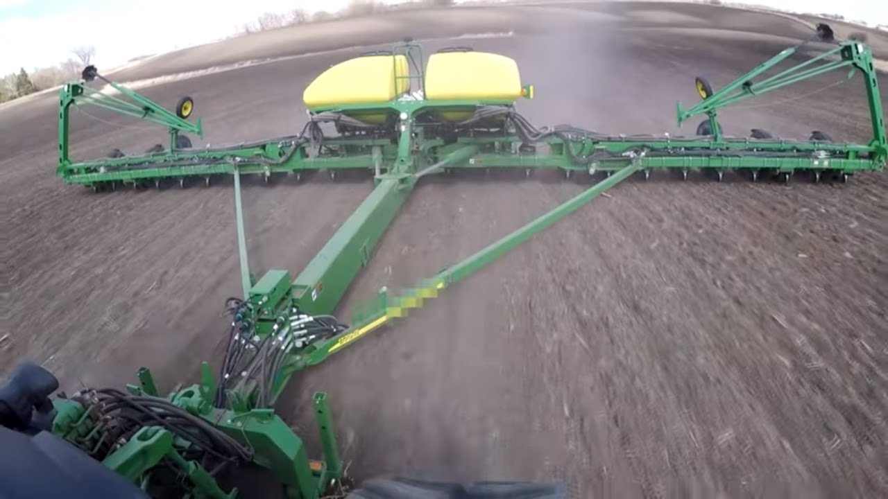 Technology in Agriculture - Win up to $5,000 with FarmFluencer!