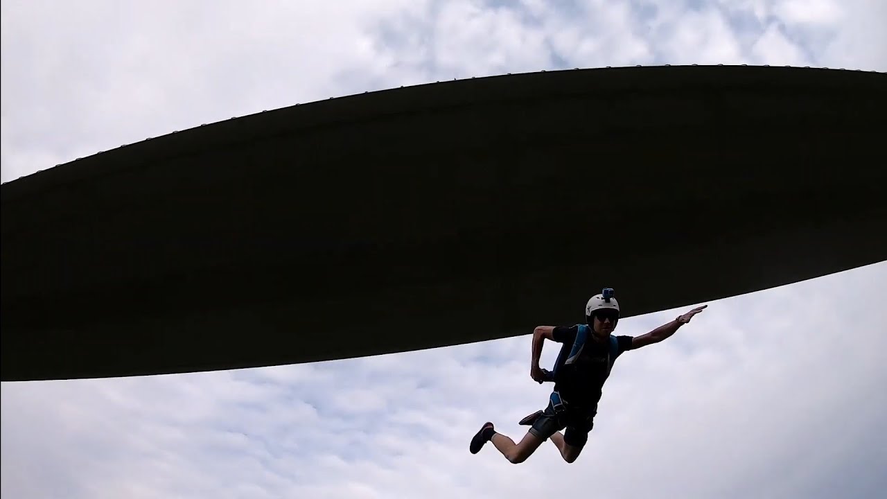 The French Slide - Another BASE jump from Viaduc de Millau