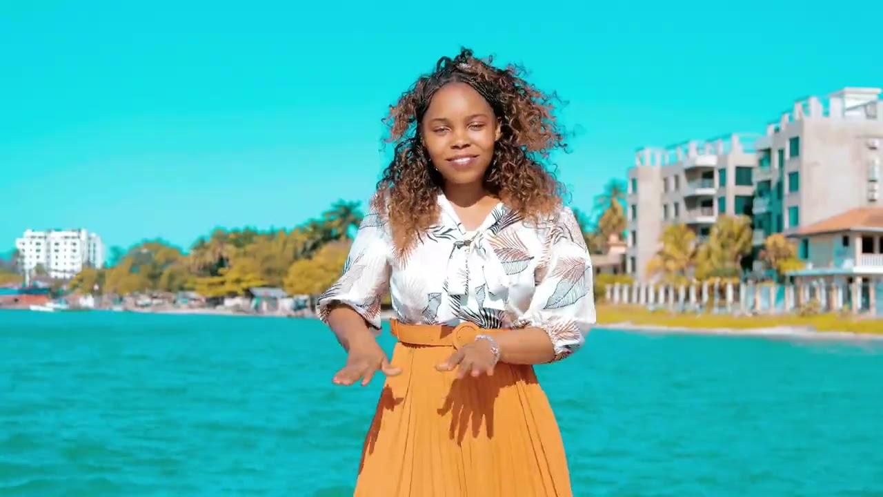 LUMAMI ALAIN _ MIMI HAPA _ OFFICIAL MUSIC VIDEO