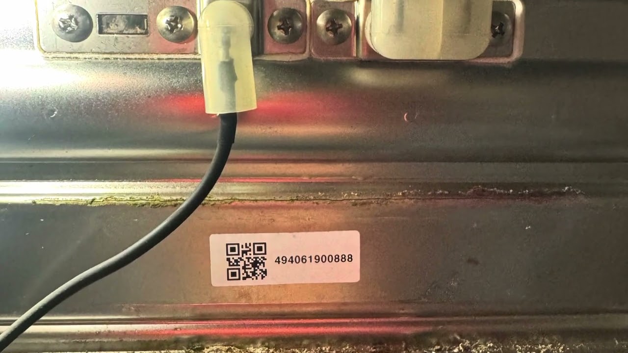 Mưa Xuân nhưng vẫn đi sửa bình nước nóng 