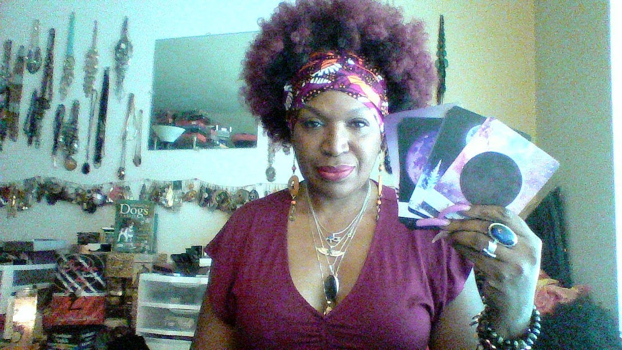Walkthrough of the Moonology Oracle Deck by Yasmin Boland