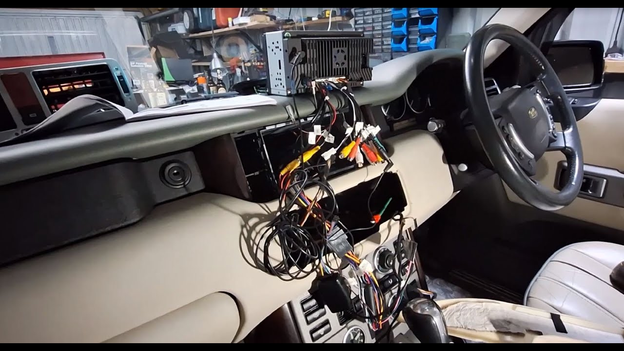 Project L322 Episode 11 - The Range Rover stereo upgrade saga begins