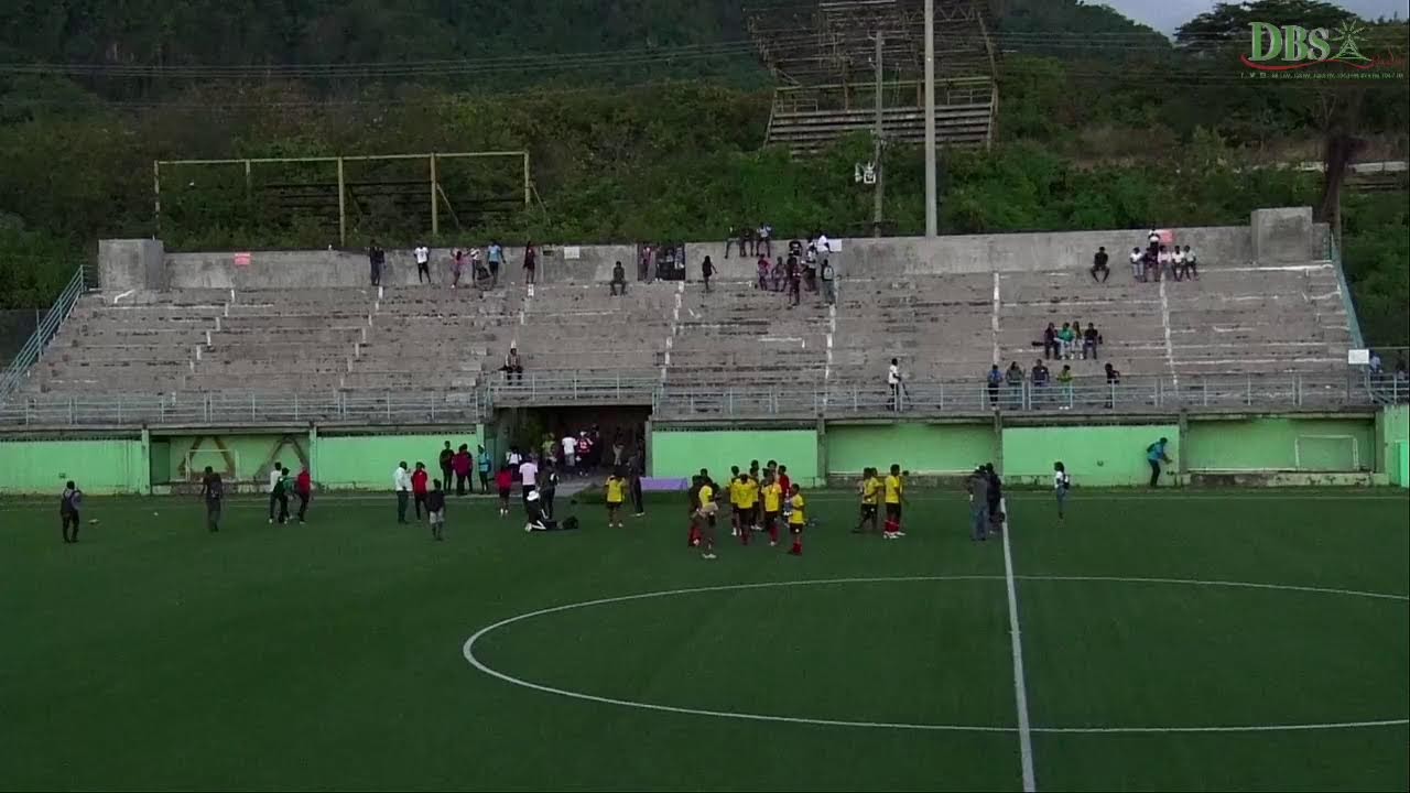 Финал школьного футбольного турнира U20: DSC против CBSS