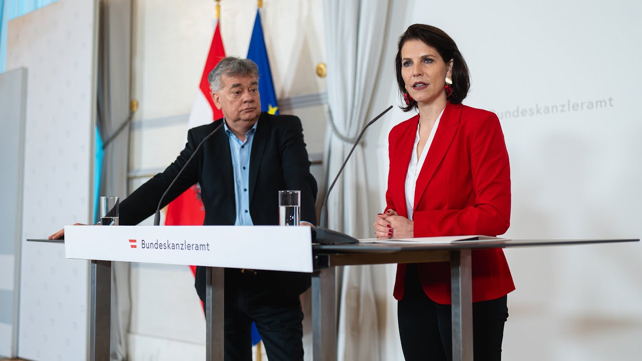 Doorstep vor dem Ministerrat zum Informationsfreiheitsgesetz