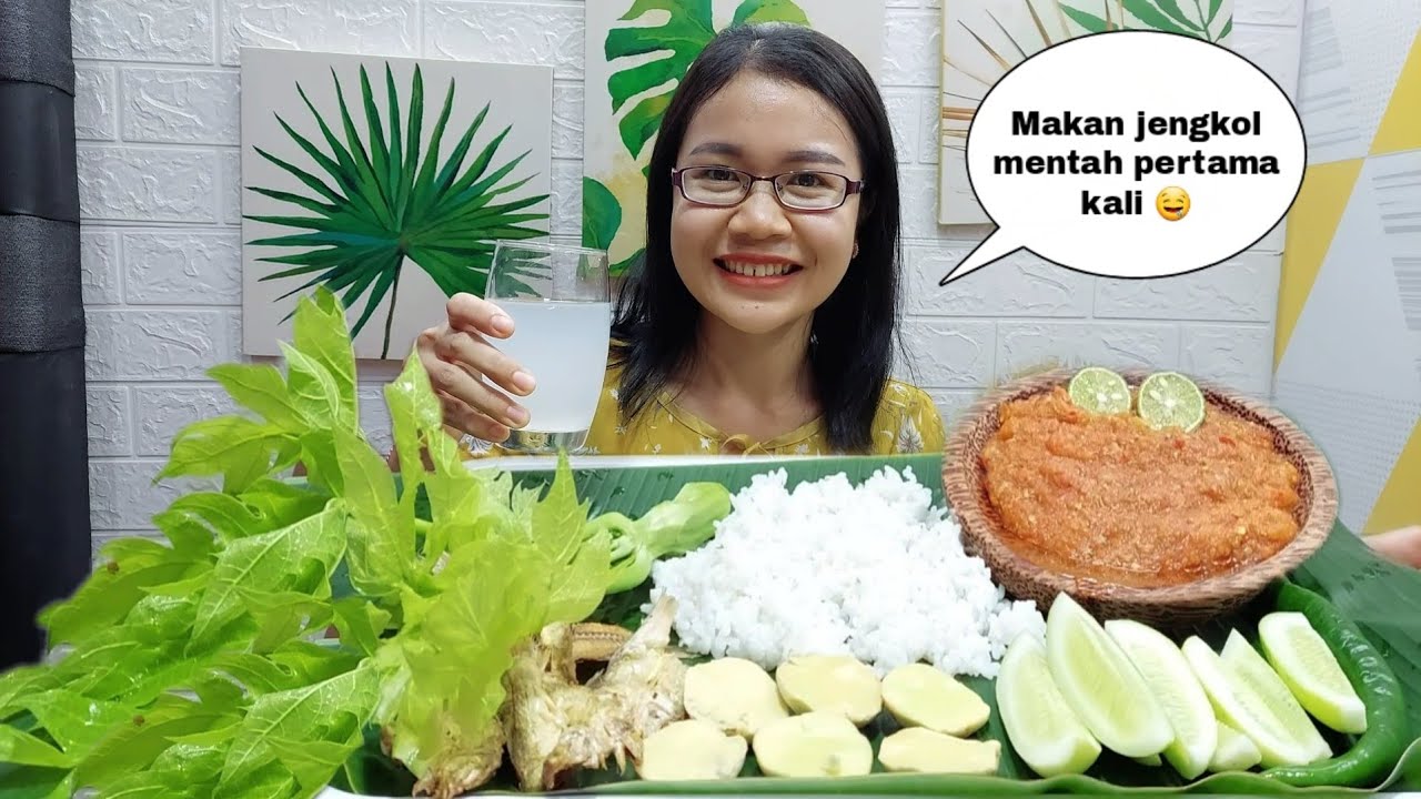 LALAP JENGKOL TUA MENTAH PERTAMA KALI + BATANG DAUN PEPAYA + IKAN ASIN