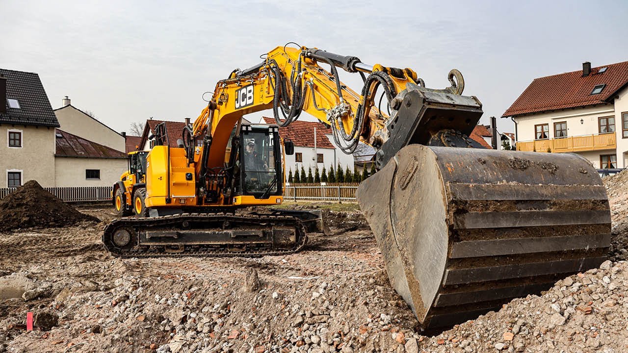 JCB 245XR Kettenbagger mit Tieflöffel 1,45 m³ // Aushub