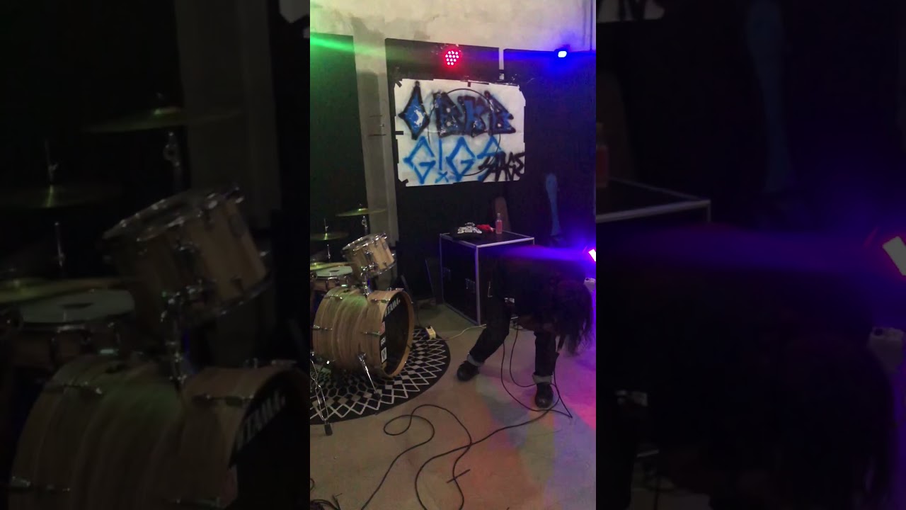 Celeng the abstrack-bayar hutang #noisecore #noise #band #punk #bandabsurd #avantgarde